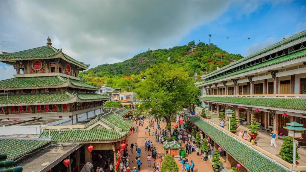 Thuê xe 16 chỗ Biên Hoà đi An Giang