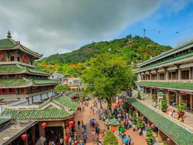 Xe du lịch Biên Hòa - An Giang